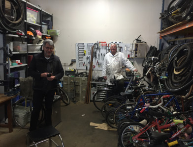 Venez nous aider à réparer des vélos !