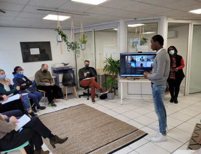 En novembre, venez simuler des entretiens et devenez parrain d'un jeune en insertion !
