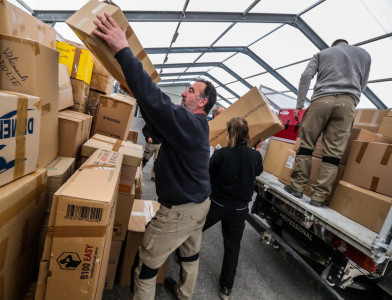 Challenge d’équipe solidaire à Paris : relevez le défi du désencombrement !