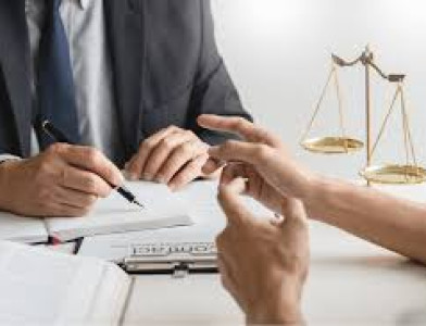 Aidez-nous en tant qu'expert en droit des affaires et des contrats